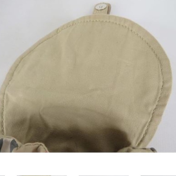 Burberry - Picture 8 of 16